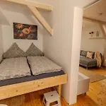 Moderne & Gemuetliche Altstadt-maisonette Nahe Hafen