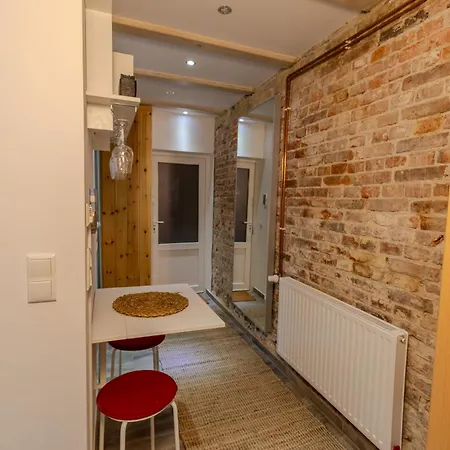 Moderne & Gemuetliche Altstadt-maisonette Nahe Hafen