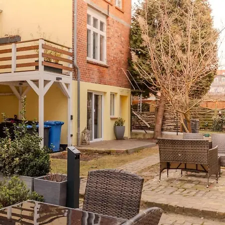 Moderne & Gemuetliche Altstadt-maisonette Nahe Hafen